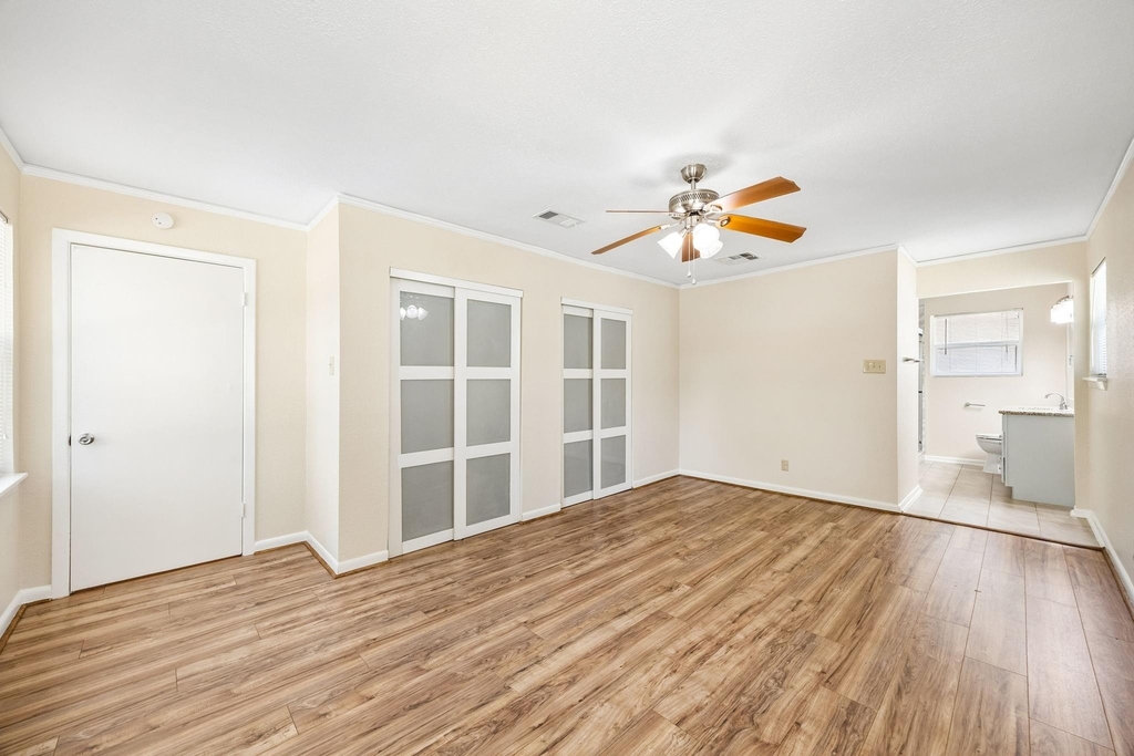 5226 W Bellfort Avenue - Photo 19