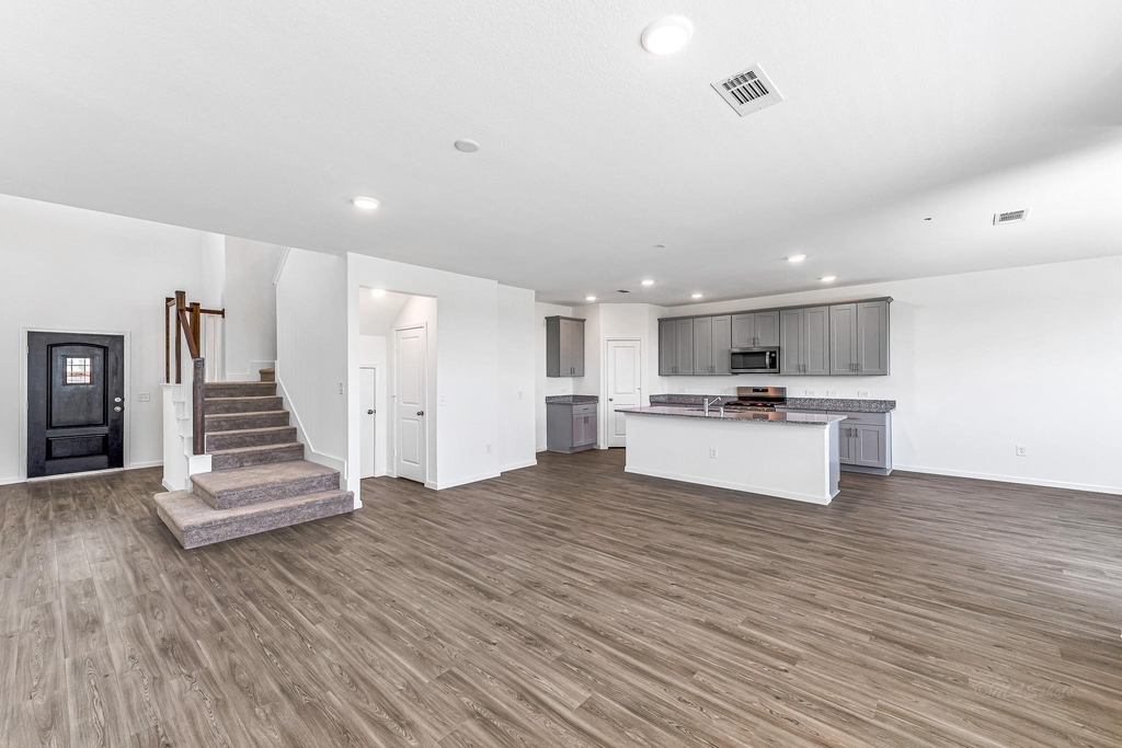 1029 Laguna Cove Drive - Photo 7