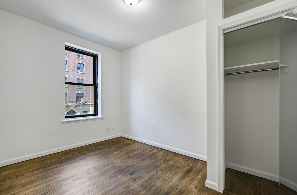 188 Claremont Avenue - Photo 5