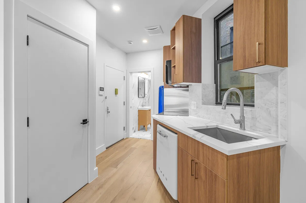 188 6th Avenue - Photo 2