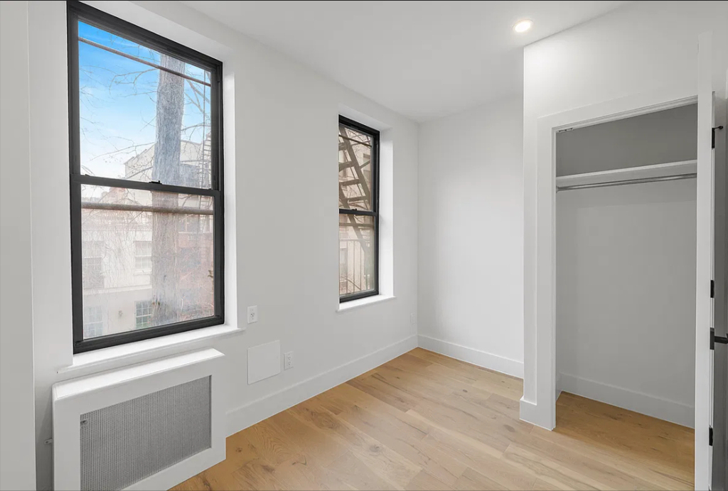 188 6th Avenue - Photo 8