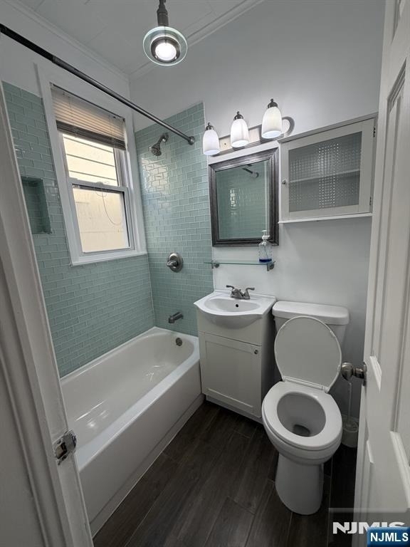164 Cambridge - Photo 4