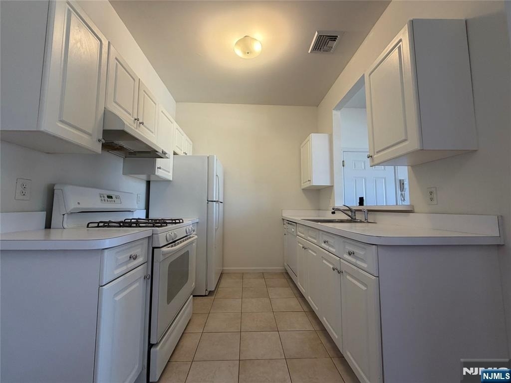 35 Prospect - Photo 0