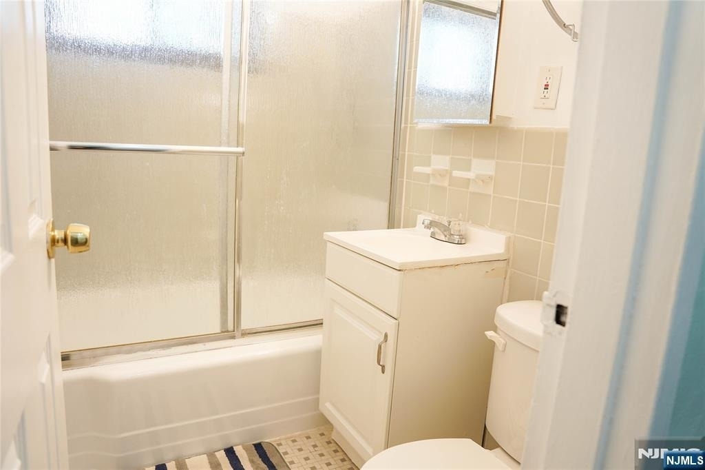 3021 Edwin - Photo 12