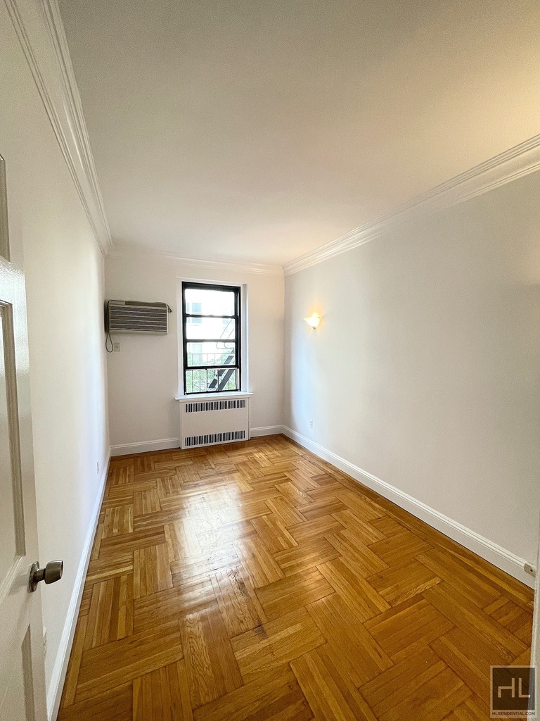 East 78 Street - Photo 3