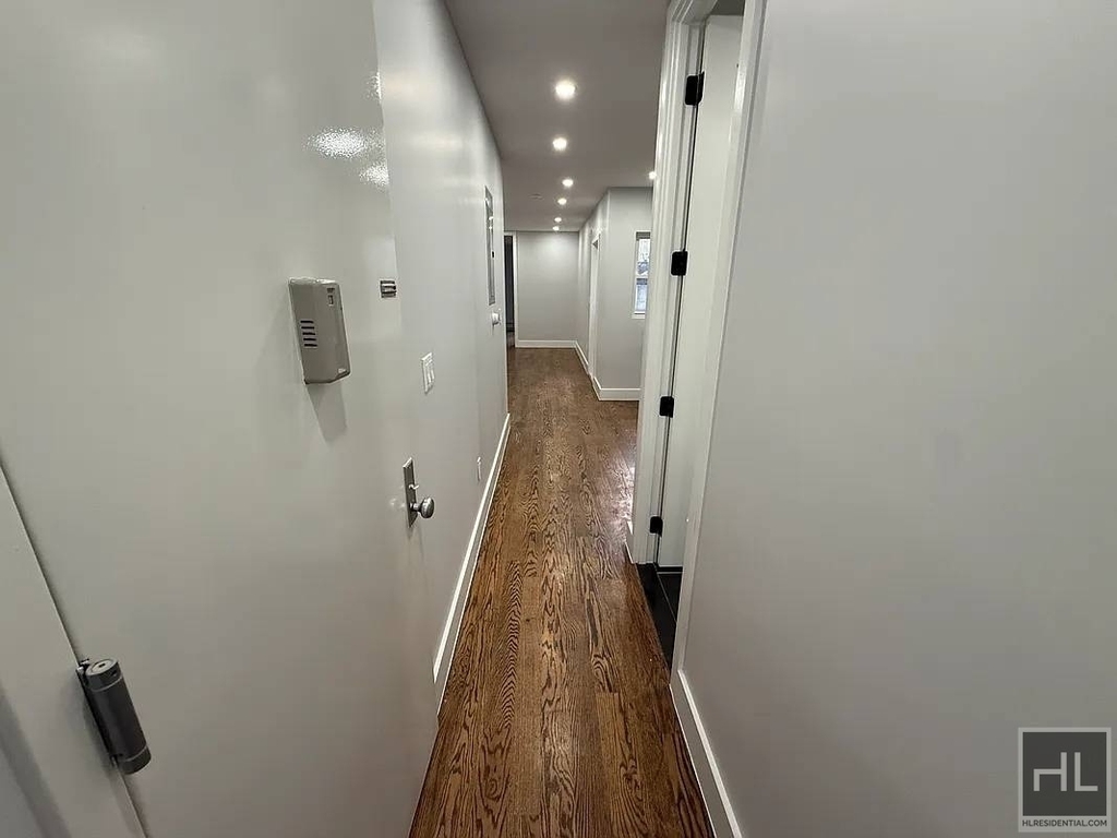 56 Avenue - Photo 9