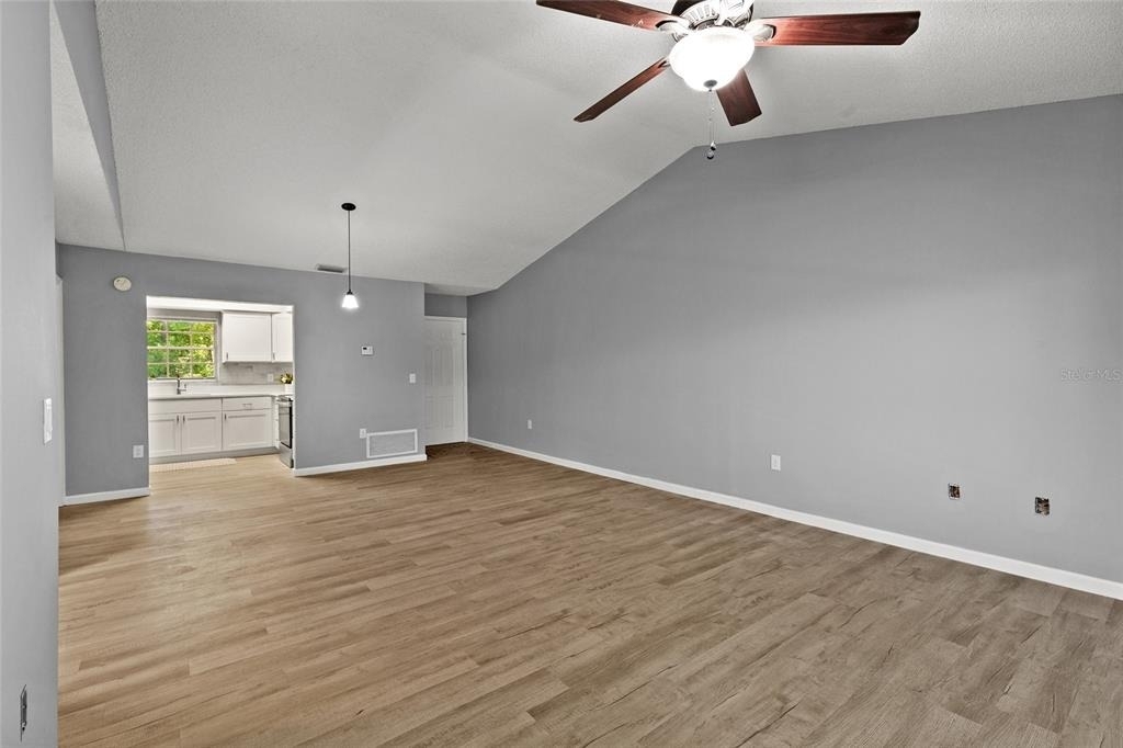 270 Promenade Drive - Photo 5