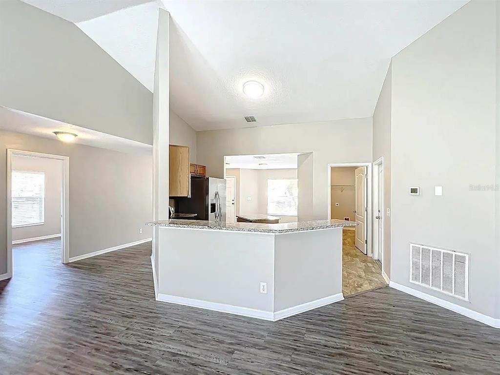 645 Hearthglen Boulevard - Photo 9