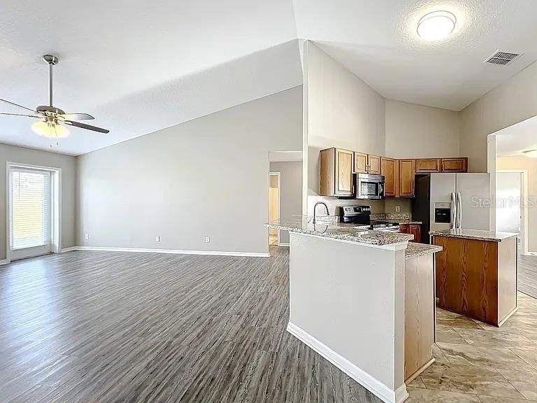 645 Hearthglen Boulevard - Photo 15