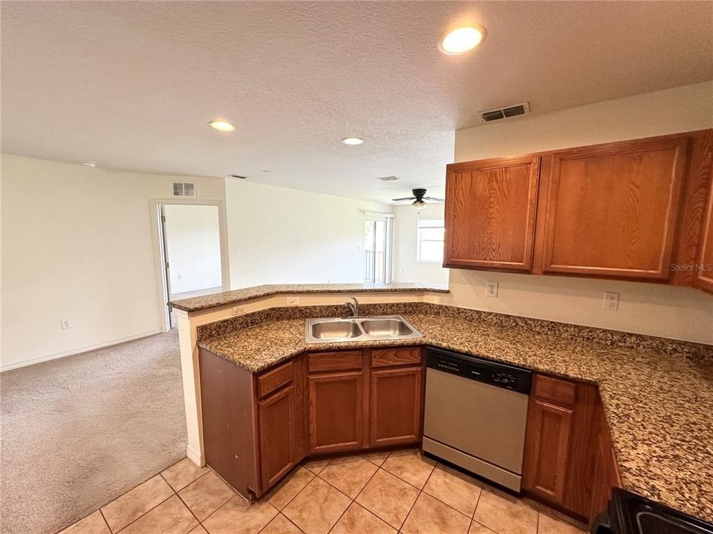 4600 E Moody Boulevard - Photo 9