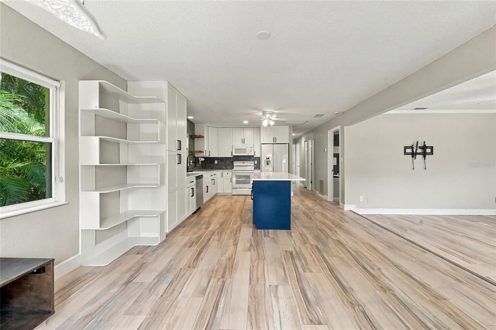 4457 Gallup Avenue - Photo 7