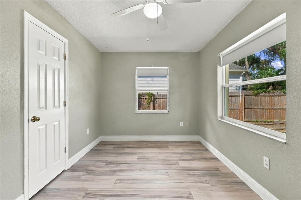 4457 Gallup Avenue - Photo 25