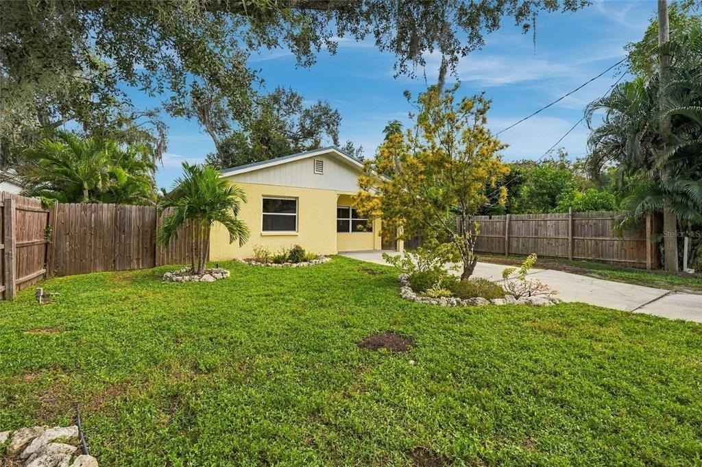 4457 Gallup Avenue - Photo 3