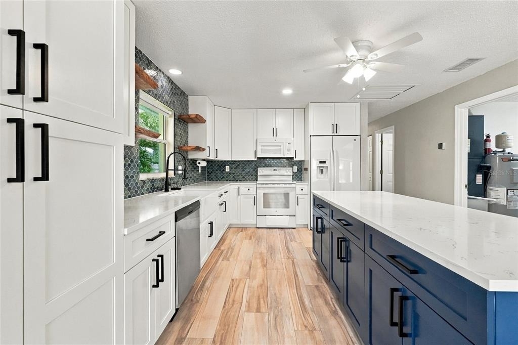 4457 Gallup Avenue - Photo 9