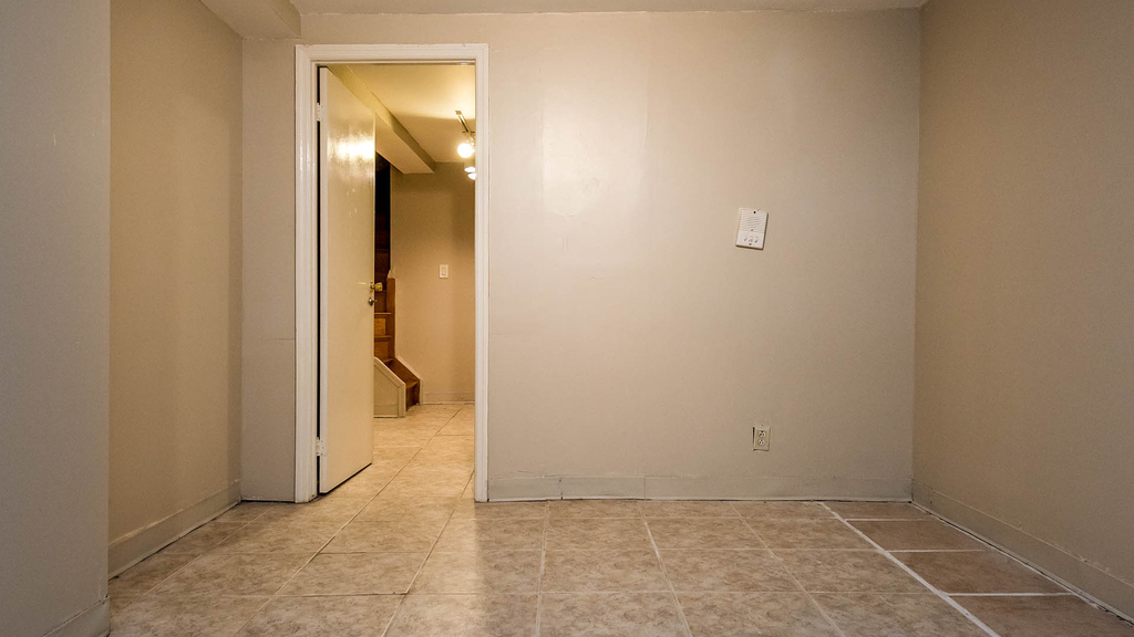 346 Gates Ave - Photo 11