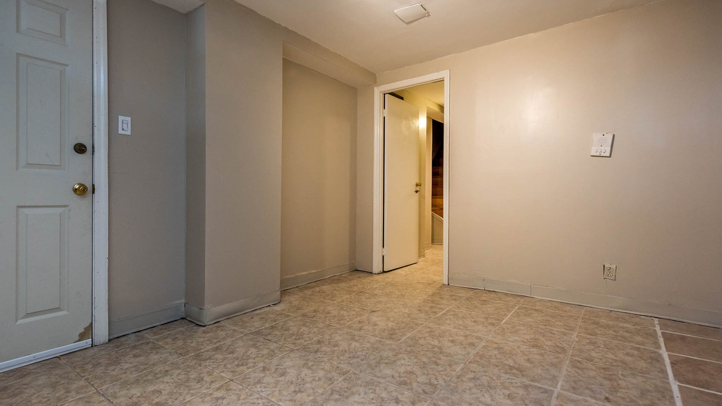 346 Gates Ave - Photo 7