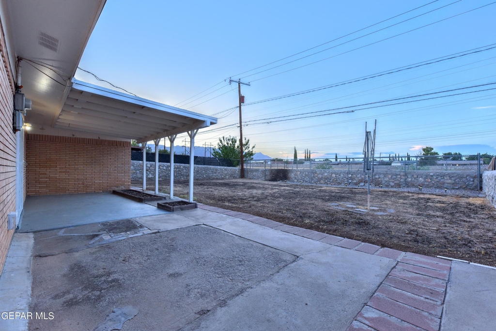 4909 Winthrop Drive - Photo 47