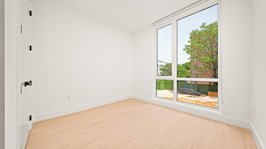 733 Lincoln Pl - Photo 7