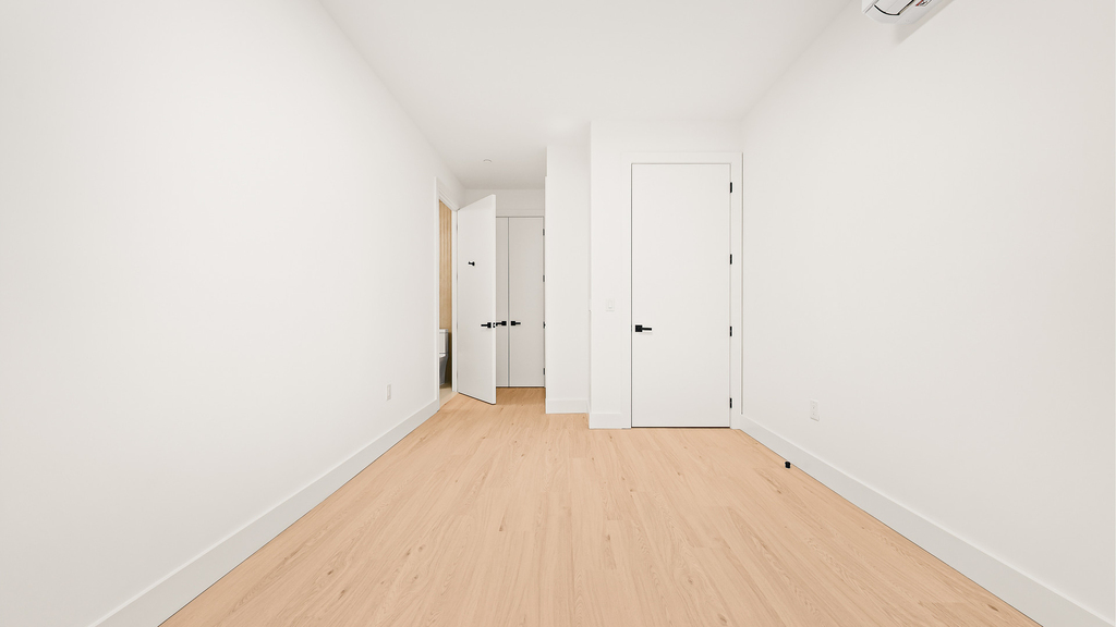 733 Lincoln Pl - Photo 9