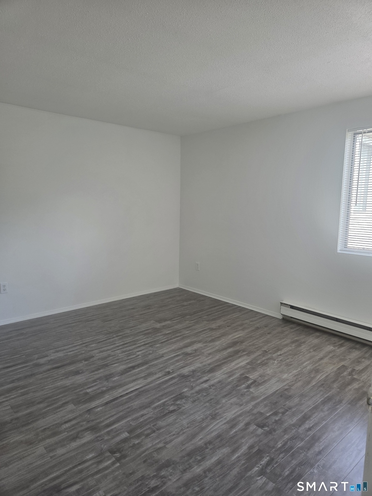 7 Padanaram Road - Photo 3
