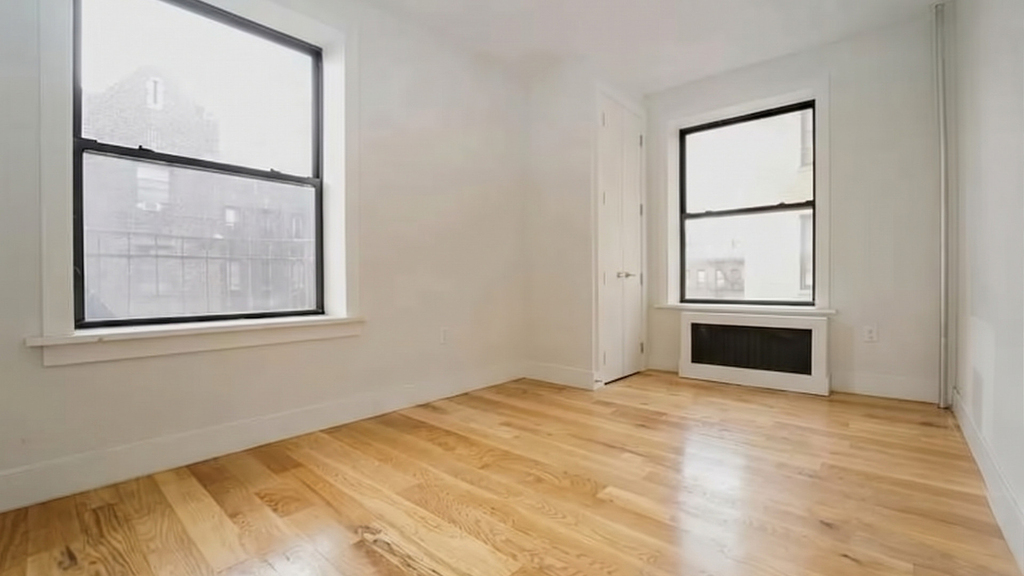 11 Maple St - Photo 2