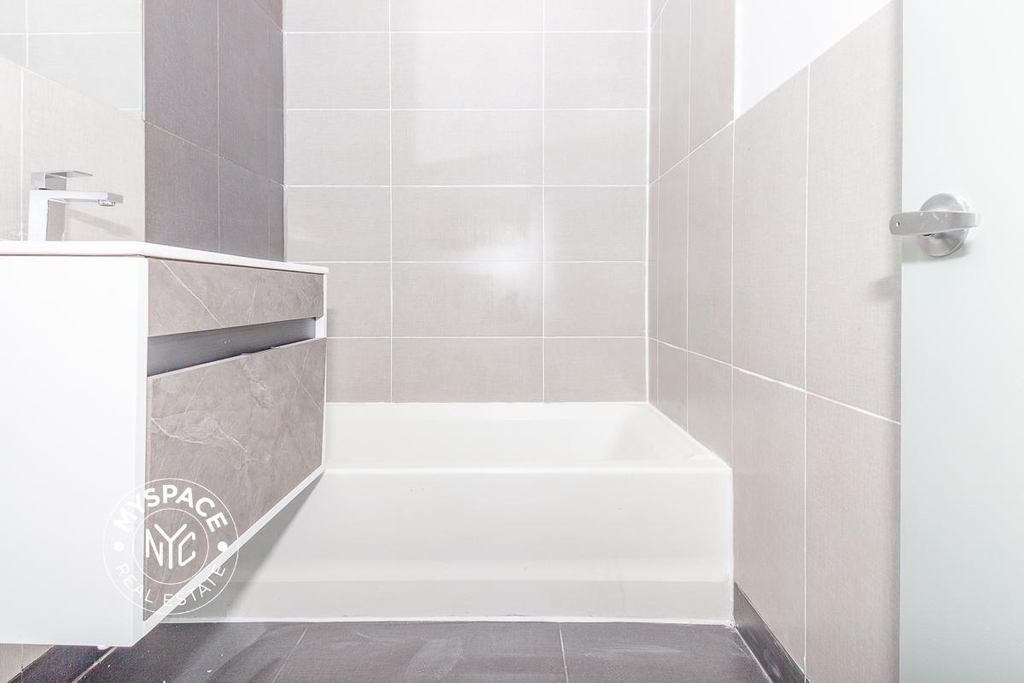 41 Havemeyer Street - Photo 11