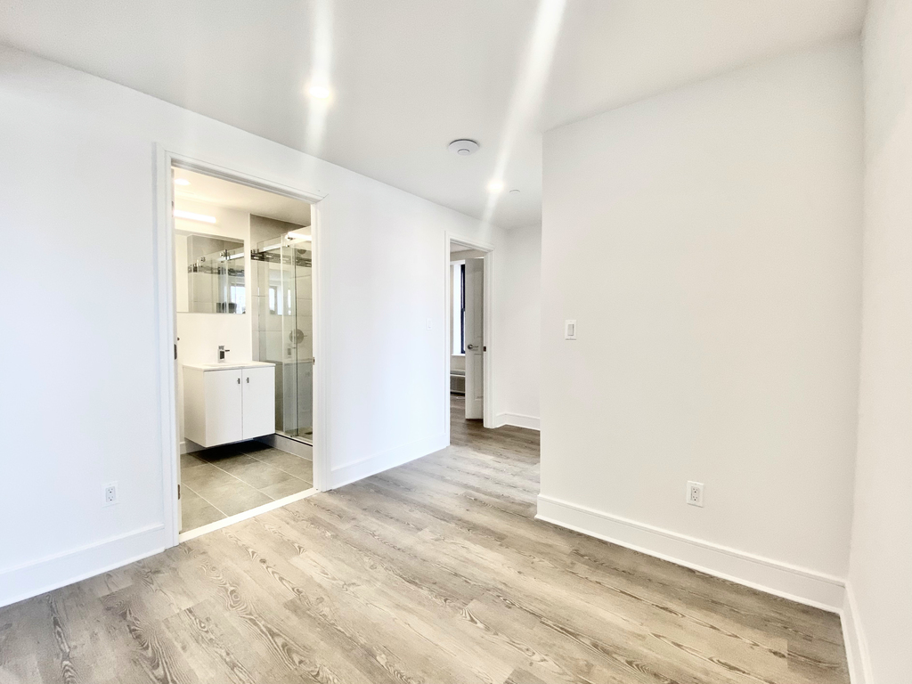 West 81st Street - Photo 4