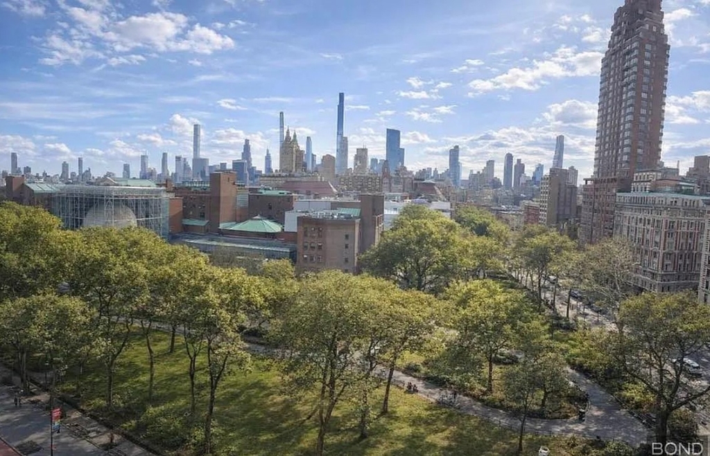 West 81st Street - Photo 0