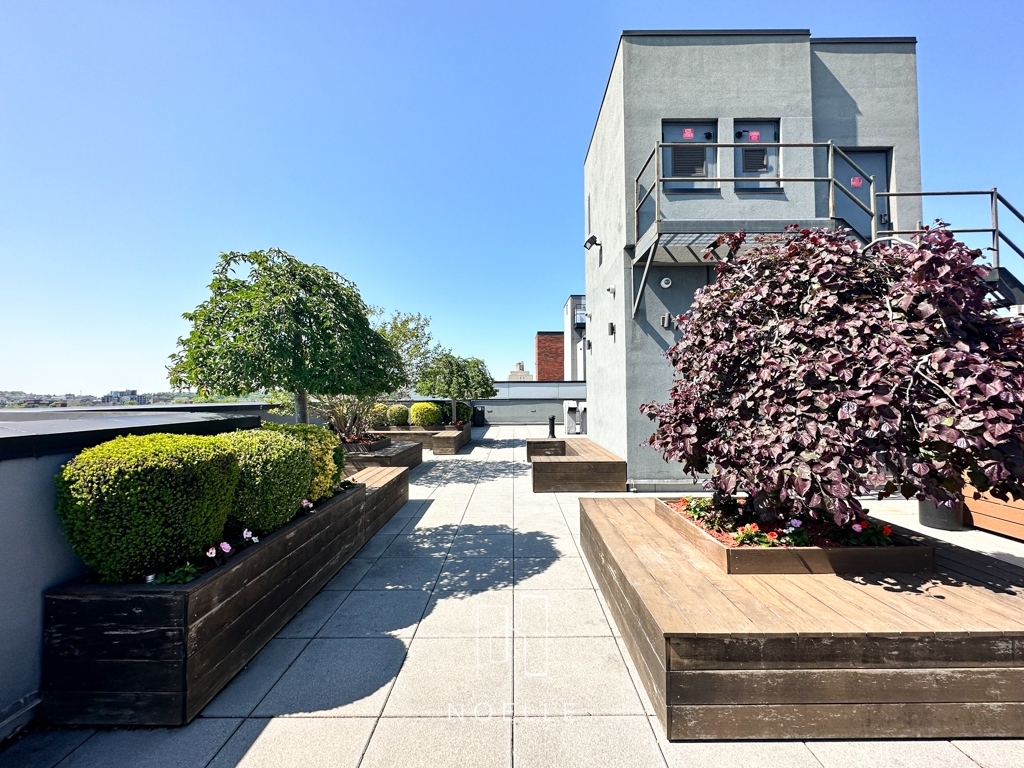 581 Ocean Parkway - Photo 18