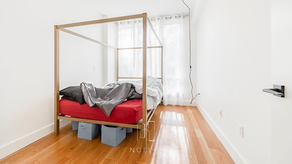 581 Ocean Parkway - Photo 6