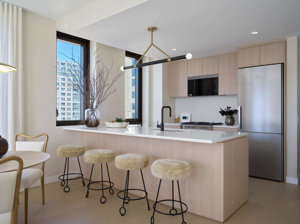 KENT AVENUE- WILLIAMSBURG - FRONT WATER - Photo 2