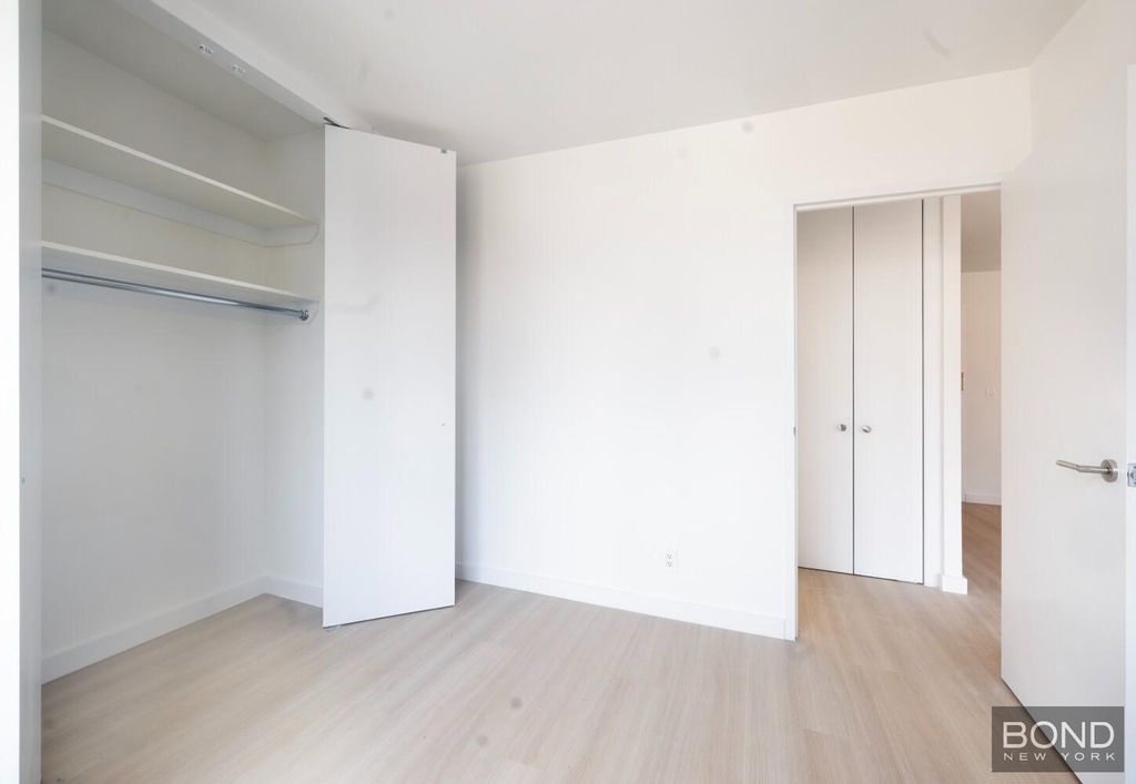 East 34th Street - Photo 3