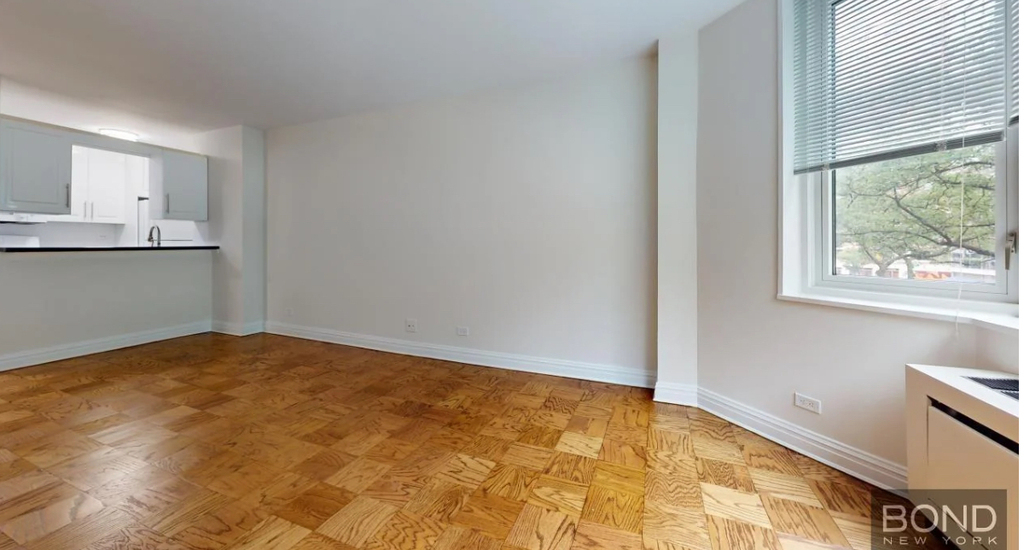 East 71st Street - Photo 2