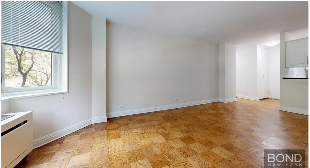 East 71st Street - Photo 1
