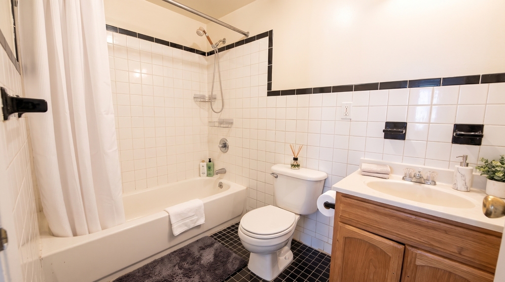 2179 3rd Avenue #2B - Photo 3