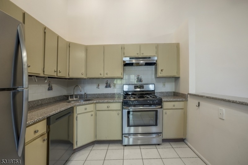 57 Caitlin Ct - Photo 7