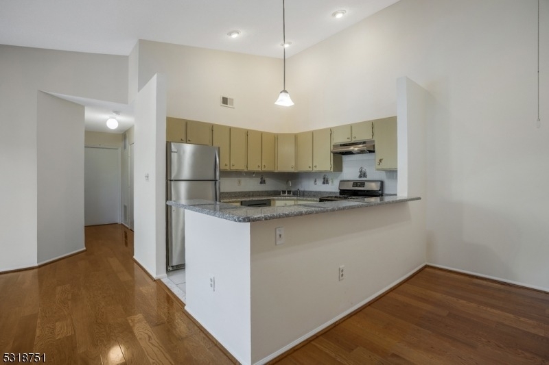 57 Caitlin Ct - Photo 5