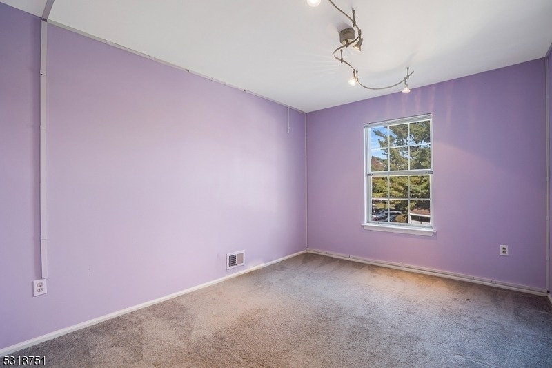 57 Caitlin Ct - Photo 16