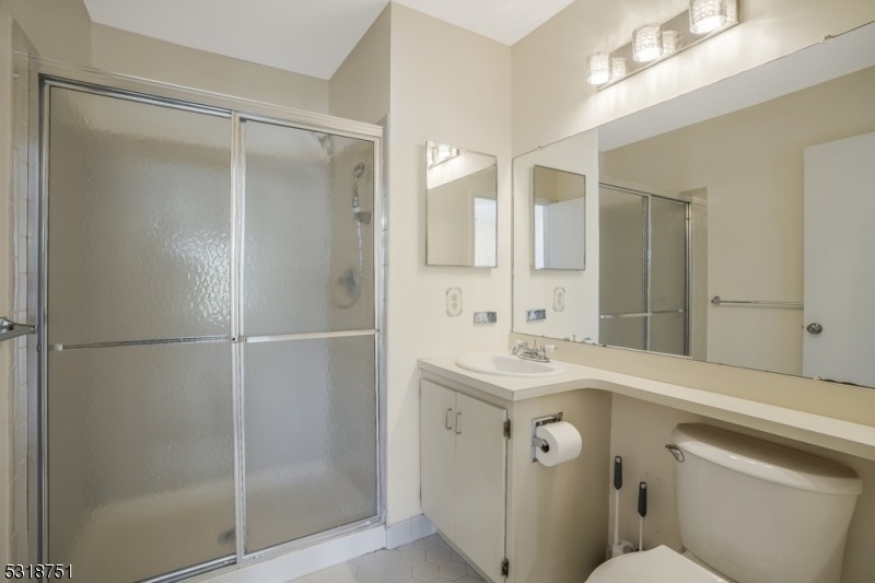 57 Caitlin Ct - Photo 18