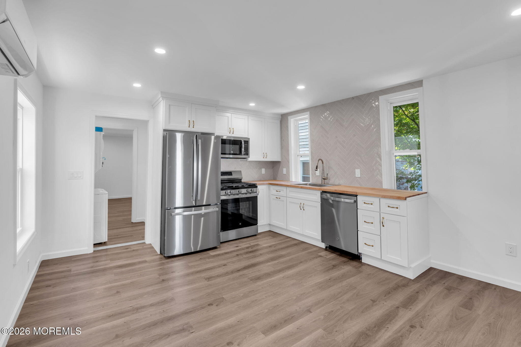 507 1st Avenue - Photo 4
