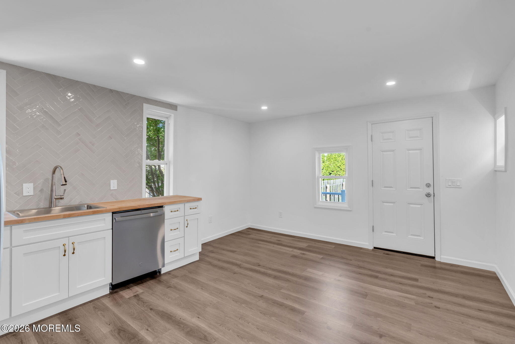 507 1st Avenue - Photo 1