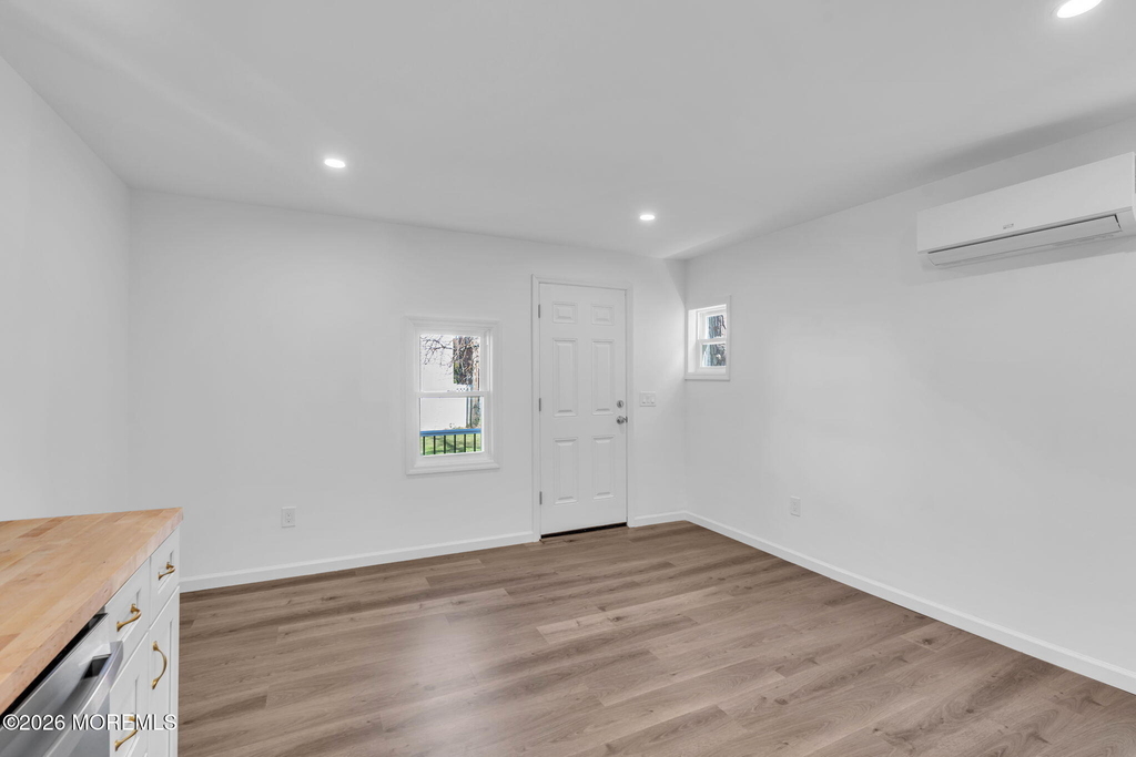 507 1st Avenue - Photo 3