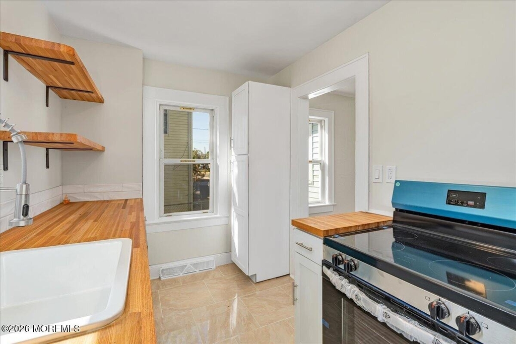 1204 Florence Avenue - Photo 17
