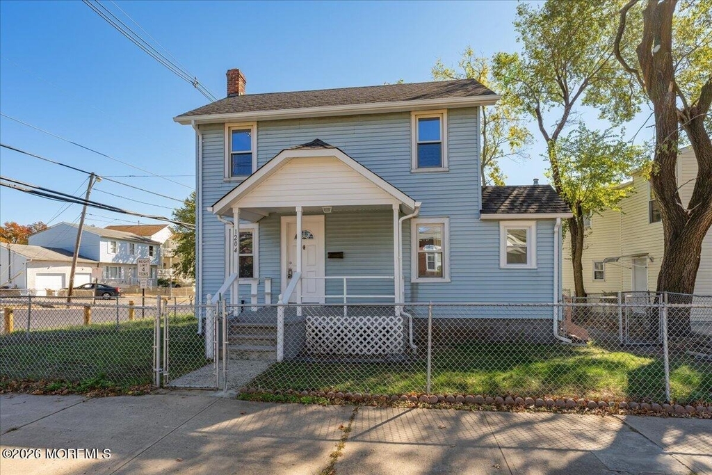 1204 Florence Avenue - Photo 2