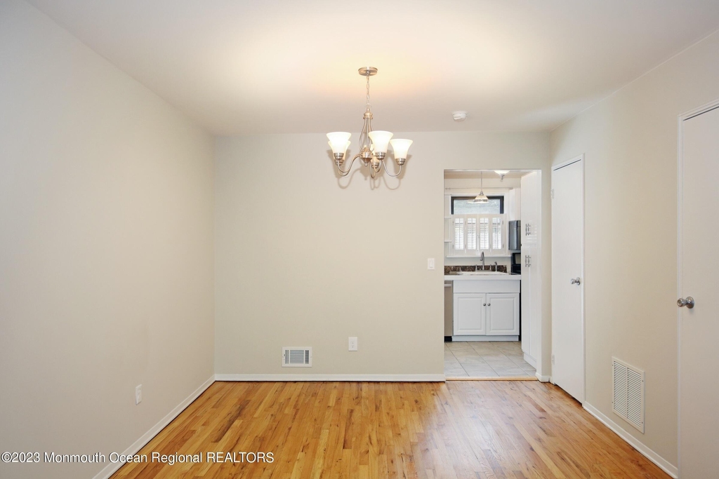 321 Spring Street - Photo 32