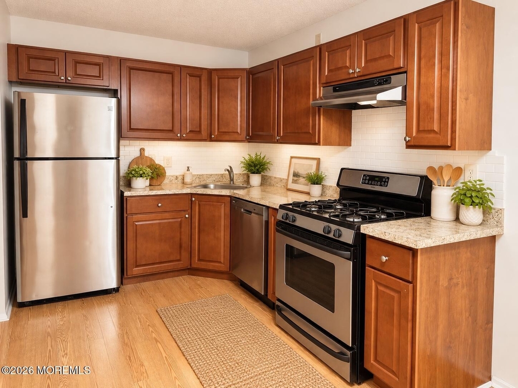 131 Sussex Place - Photo 2