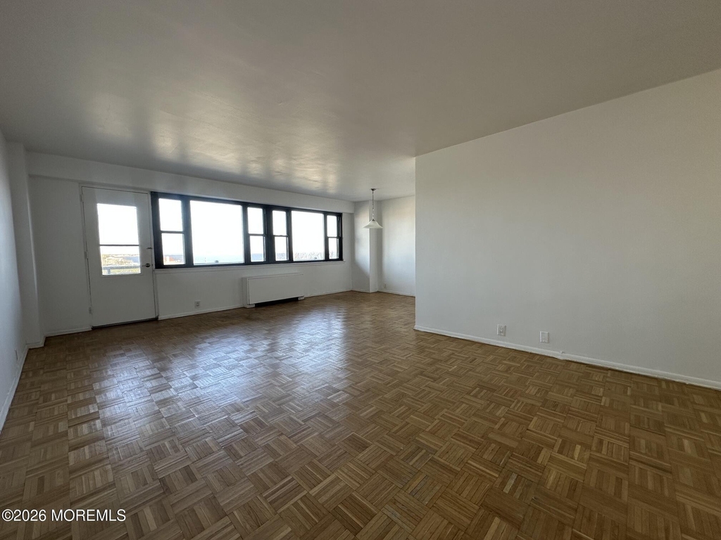 10 Ocean Boulevard - Photo 5