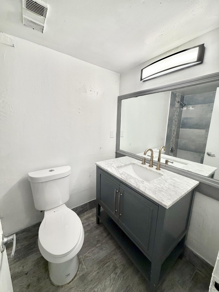4364 Nw 9th Avenue - Photo 20