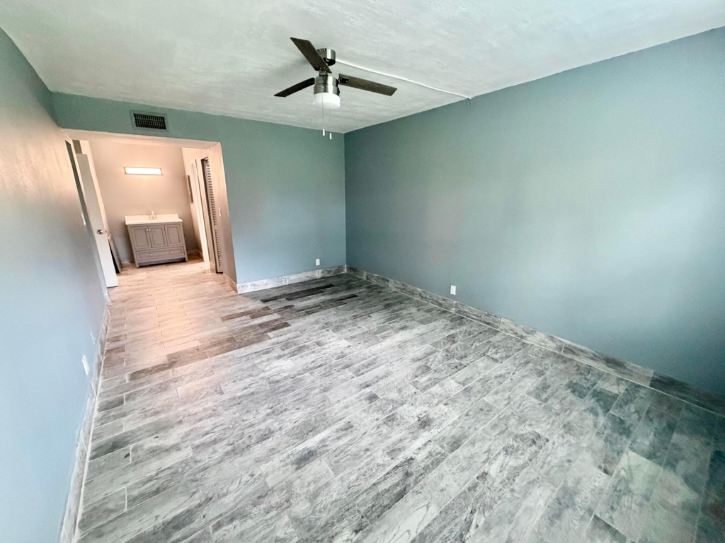 4364 Nw 9th Avenue - Photo 13