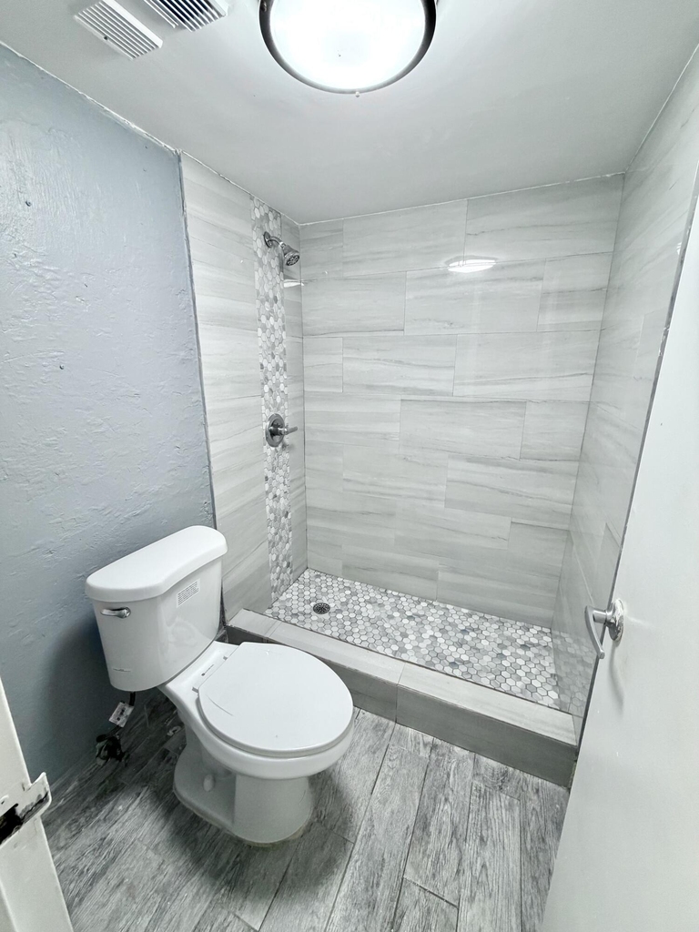 4364 Nw 9th Avenue - Photo 16